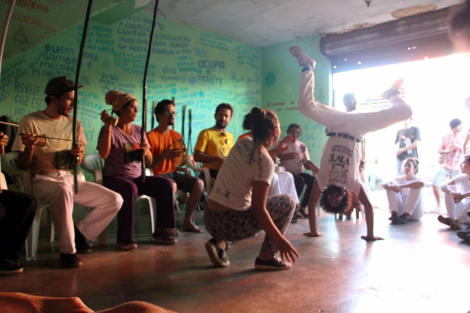 beco-201521-ecofeira-capoeira-webert-04-757ac.jpg