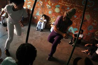 beco-201521-ecofeira-capoeira-webert-06