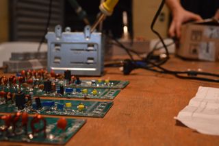 Oficina de construção de transmissores FM
