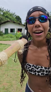 Tauane no Bambú Fone