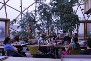 Encontro de tecnoxamanismo em Dome of Visions, Aarhus, Dinamarca