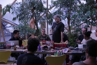 Encontro de tecnoxamanismo em Dome of Visions, Aarhus, Dinamarca
