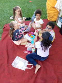 meninas-bc641841-3d24-4ea1-b279-44478314978f.jpeg