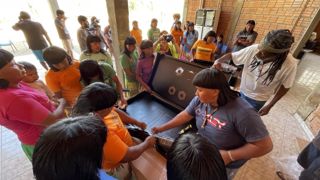 Instalação do Data Center Comunitário na aldeia Wede'rã - Território Xavante
