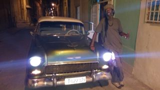 Um ford Cadilac balinha, pra tirar onda.