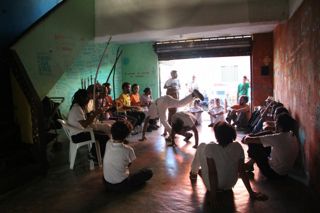 beco-201521-ecofeira-capoeira-webert-03